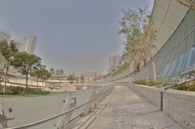 west kowloon İstasyonu bahçesinde açık