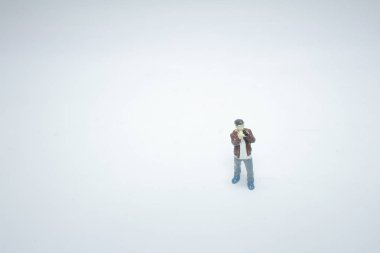 mini figür bebek fotoğrafçı resim çekmek