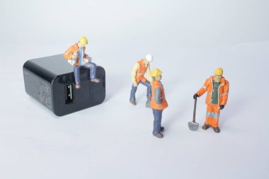 Mini alt şekil Fişli Şarj cihazı