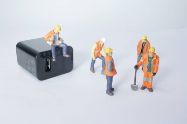 Mini alt şekil Fişli Şarj cihazı