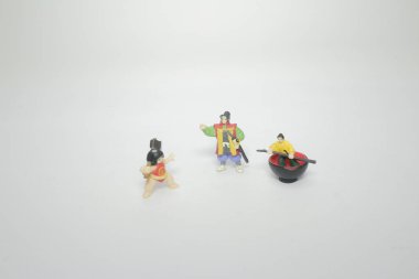 Şekil geleneksel hikayesi dizi 