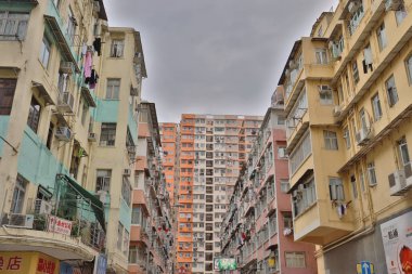 Tong lau eski evde San Po Kong