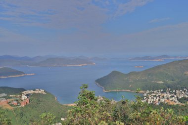 Yüksek önemsiz tepe trai bir manzara