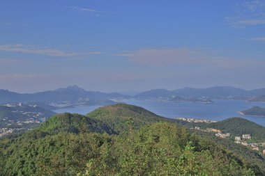 Yüksek önemsiz tepe trai bir manzara