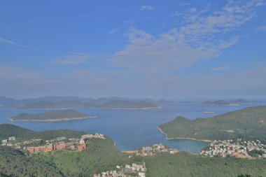 Yüksek önemsiz tepe trai bir manzara