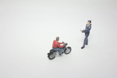 mini polis binmek motosiklet durdurmak