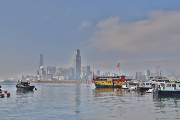 Тайфун в бухте Козвей, Hk 2019
