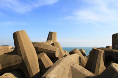 bir yüksek ada rezervuar, Dolosse sai, kung