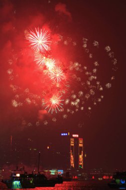 bir havai fişek olayı aisa oyunun açılış 2009