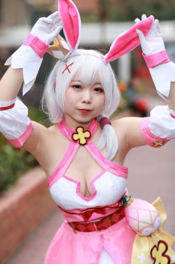 olay Japon animasyon poz bir Cosplayer