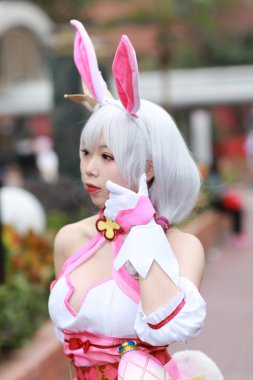 olay Japon animasyon poz bir Cosplayer