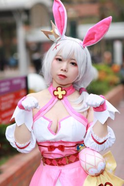 olay Japon animasyon poz bir Cosplayer