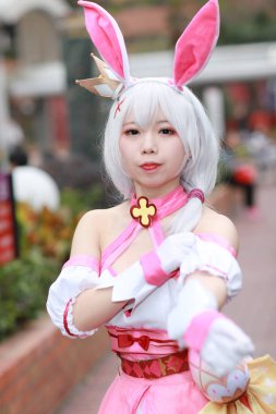 olay Japon animasyon poz bir Cosplayer