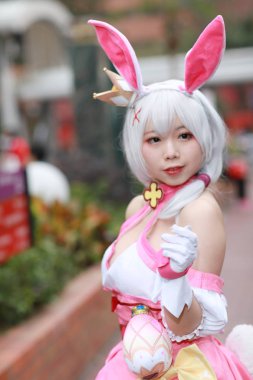 olay Japon animasyon poz bir Cosplayer