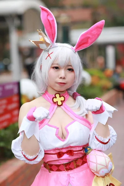 olay Japon animasyon poz bir Cosplayer