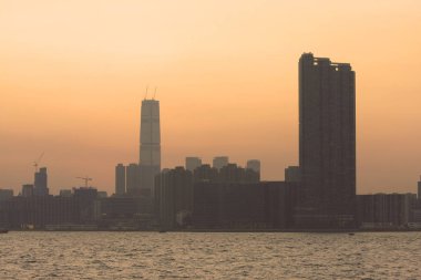 günbatımı ve victoria Limanı ' gemi görüntülemek