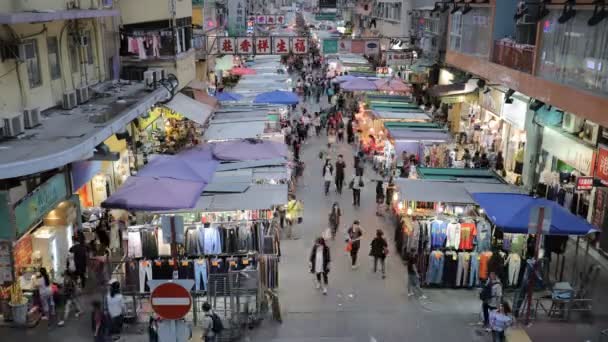 Des Étals Bondés Dans Vieux Quartier Hong Kong — Video