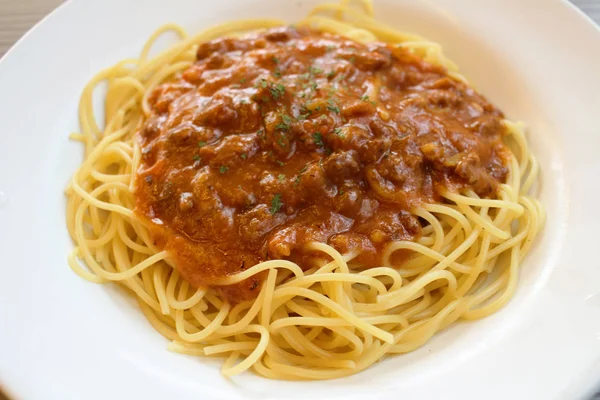 Hagyományos olasz spahgetti, a bolognai — Stock Fotó