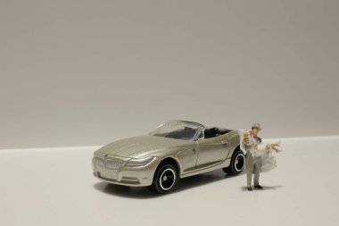  küçük bir rakam düğün araba ile