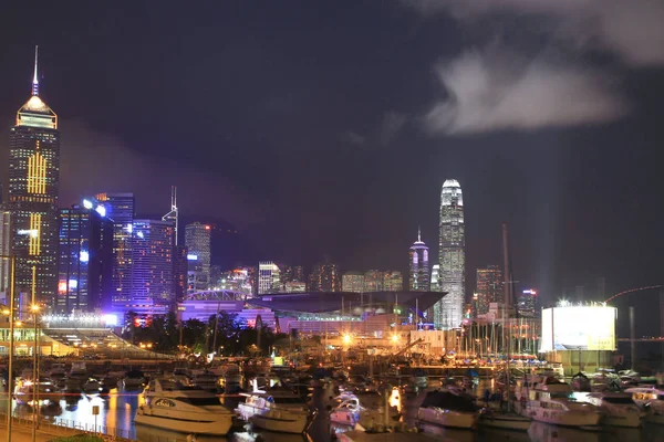 Bir Gloucester Road, causeway bay gece parçası