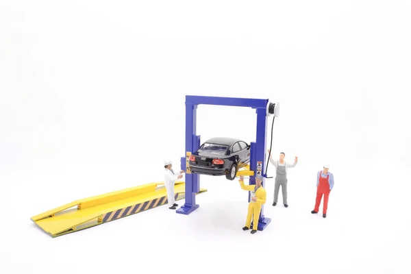 De schaal tiny van model auto lift — Stockfoto