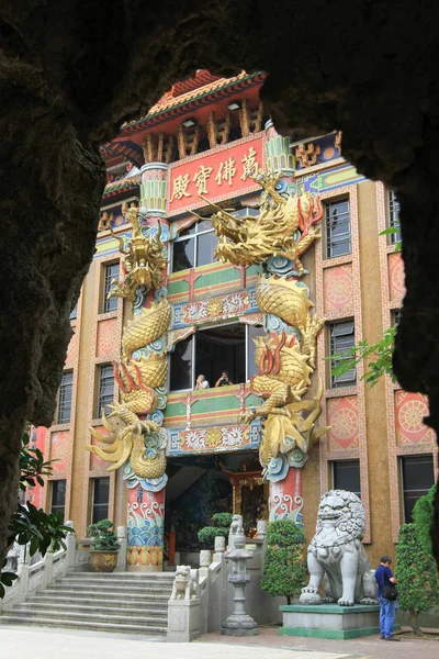 Mosteiro de Miu Fat Buddist em Hong Kong — Fotografia de Stock