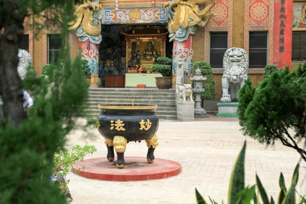 Mosteiro de Miu Fat Buddist em Hong Kong — Fotografia de Stock