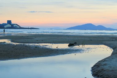 Hong Kong ha pak nai gün batımı plaj