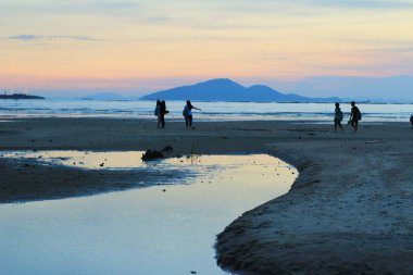 Hong Kong ha pak nai gün batımı plaj