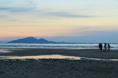 Hong Kong ha pak nai gün batımı plaj