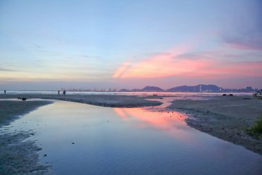 Ha Pak Nai bir Sunset plaj