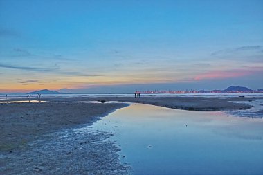 Ha Pak Nai bir Sunset plaj