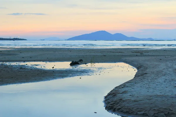 Hong Kong ha pak nai gün batımı plaj