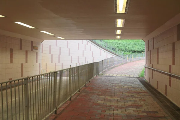 Túnel peatonal subterráneo 14 abril 2019 — Foto de Stock