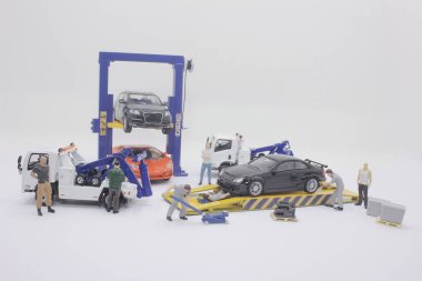 ölçek Çekici Kamyon ve Sürücü Hizmetleri 