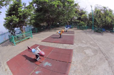  hong kong parkta oyun alanı