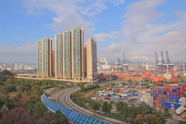 3 мая 2014 Kwai Tsing Container Terminal — стоковое фото