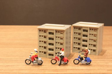 yolda sürme şekil motorlu bisiklet eğlenceli