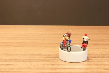 motosiklet üzerinde sürme rakam eğlenceli