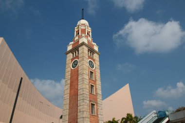 1 Eki 2014 Set üzerinde Çan kulesi