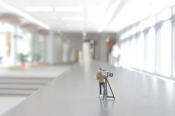 Mini figura de la producción de vídeo en el estudio — Foto de Stock