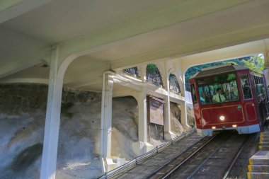 Peak Tram Barker İstasyonu 28 Haziran 2014