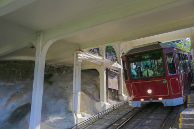 Peak Tram Barker İstasyonu 28 Haziran 2014