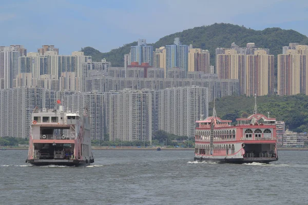 Ferry coche en hk, 28 Junio 2014 — Foto de Stock