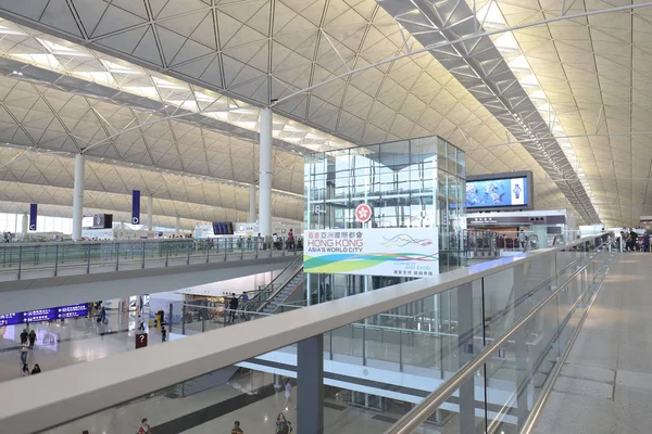 11 mei 2019 interieur HK International Airport. — Stockfoto