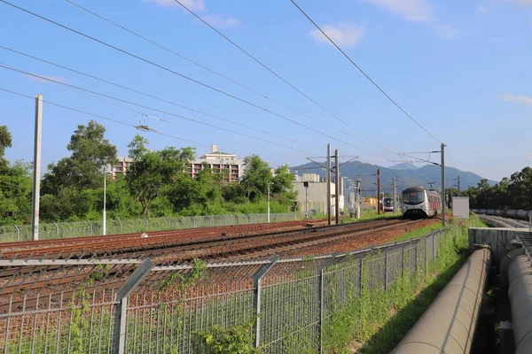 Järnvägen vid Sheung Shu 12 maj 2019 — Stockfoto