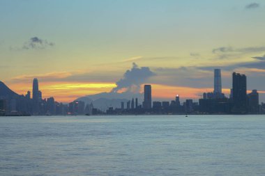 Hong Kong şehir skylin güneş batandı 2014