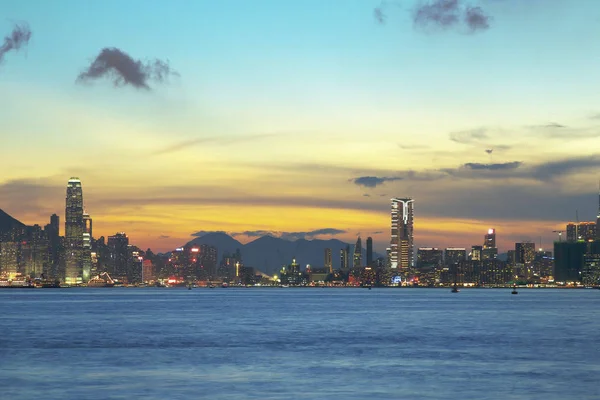 Hong Kong város skylin naplementekor 2014 — Stock Fotó