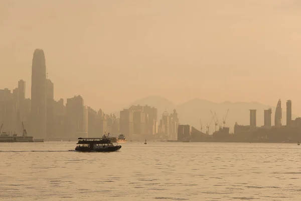 Victoria Harbor ,Hong Kong silueti gün batımı. — Stok fotoğraf