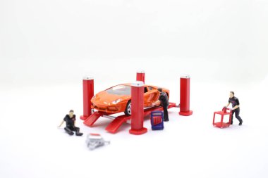 araba otomatik servis bir mini rakam.